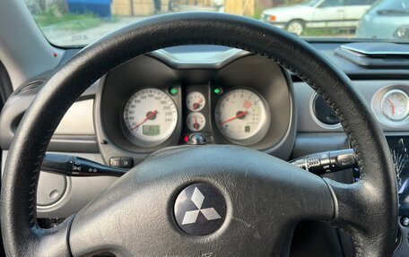 Mitsubishi Outlander III рестайлинг 3, 2006 год, 490 000 рублей, 12 фотография