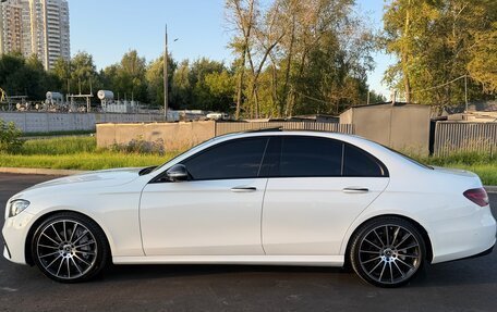 Mercedes-Benz E-Класс, 2020 год, 3 750 000 рублей, 2 фотография