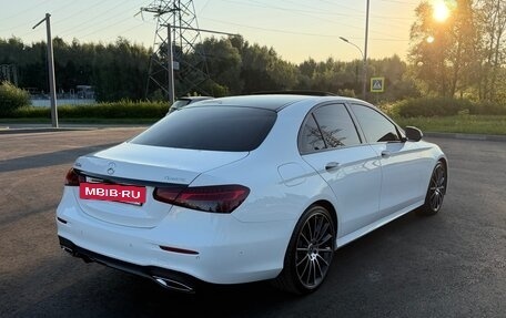 Mercedes-Benz E-Класс, 2020 год, 3 750 000 рублей, 5 фотография