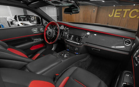 Rolls-Royce Wraith, 2017 год, 27 000 000 рублей, 12 фотография