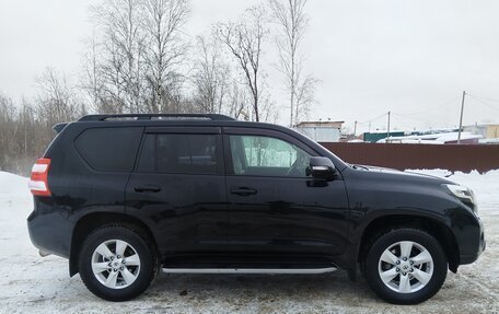 Toyota Land Cruiser Prado 150 рестайлинг 2, 2015 год, 3 800 000 рублей, 5 фотография