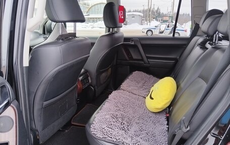 Toyota Land Cruiser Prado 150 рестайлинг 2, 2015 год, 3 800 000 рублей, 8 фотография