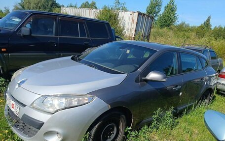 Renault Megane III, 2010 год, 328 700 рублей, 2 фотография