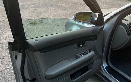 Audi A4, 2004 год, 580 000 рублей, 11 фотография