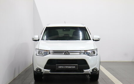 Mitsubishi Outlander III рестайлинг 3, 2014 год, 1 490 000 рублей, 2 фотография