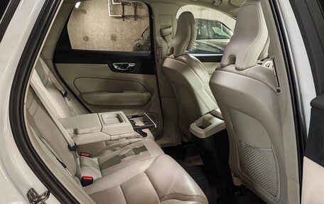 Volvo XC60 II, 2020 год, 3 990 000 рублей, 15 фотография
