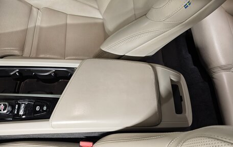 Volvo XC60 II, 2020 год, 3 990 000 рублей, 23 фотография