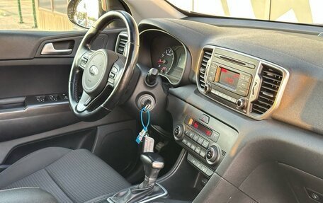 KIA Sportage IV рестайлинг, 2018 год, 1 980 000 рублей, 12 фотография