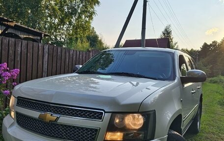 Chevrolet Tahoe III, 2012 год, 1 300 000 рублей, 1 фотография