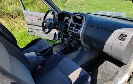 Nissan NP300, 2012 год, 1 250 000 рублей, 10 фотография