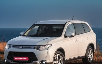Mitsubishi Outlander III рестайлинг 3, 2014 год, 1 260 000 рублей, 1 фотография