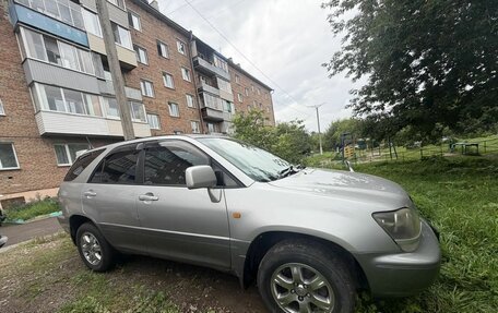 Toyota Harrier, 1999 год, 850 000 рублей, 4 фотография