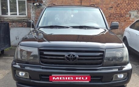 Toyota Land Cruiser 100 рестайлинг 2, 2007 год, 3 300 000 рублей, 14 фотография