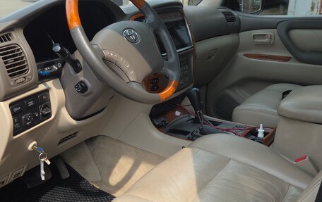 Toyota Land Cruiser 100 рестайлинг 2, 2007 год, 3 300 000 рублей, 27 фотография