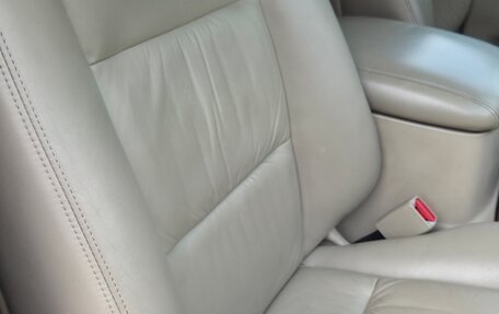 Toyota Land Cruiser 100 рестайлинг 2, 2007 год, 3 300 000 рублей, 22 фотография