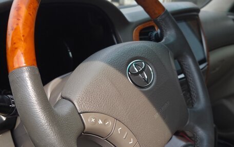 Toyota Land Cruiser 100 рестайлинг 2, 2007 год, 3 300 000 рублей, 26 фотография