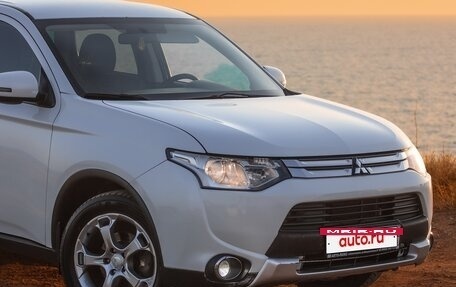 Mitsubishi Outlander III рестайлинг 3, 2014 год, 1 260 000 рублей, 18 фотография