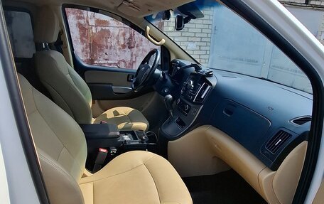 Hyundai H-1 II рестайлинг, 2021 год, 3 500 000 рублей, 6 фотография