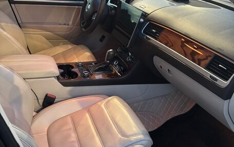 Volkswagen Touareg III, 2011 год, 2 300 000 рублей, 7 фотография
