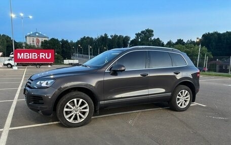Volkswagen Touareg III, 2011 год, 2 300 000 рублей, 3 фотография