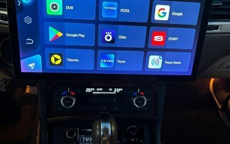 Volkswagen Touareg III, 2011 год, 2 300 000 рублей, 17 фотография
