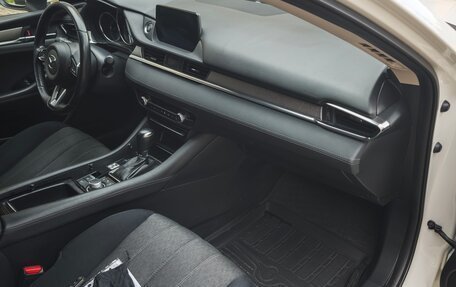 Mazda 6, 2020 год, 2 250 000 рублей, 14 фотография