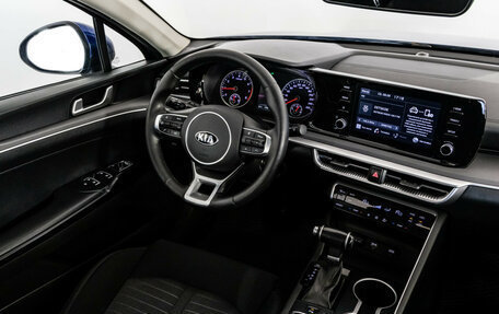 KIA K5, 2020 год, 1 999 000 рублей, 14 фотография