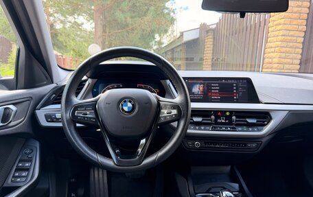 BMW 1 серия, 2020 год, 1 970 000 рублей, 12 фотография