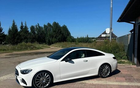 Mercedes-Benz E-Класс, 2021 год, 6 300 000 рублей, 1 фотография