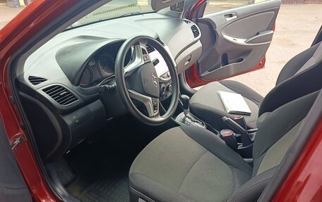 Hyundai Solaris II рестайлинг, 2012 год, 850 000 рублей, 15 фотография