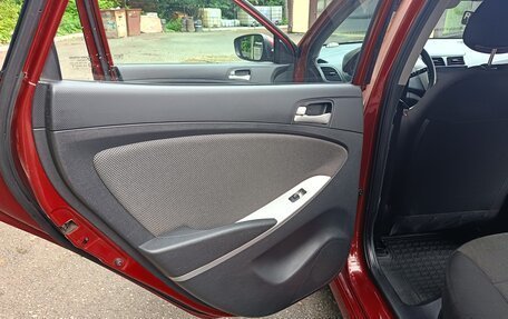 Hyundai Solaris II рестайлинг, 2012 год, 850 000 рублей, 16 фотография