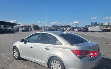 Chevrolet Cruze II, 2010 год, 440 000 рублей, 3 фотография