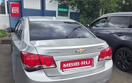 Chevrolet Cruze II, 2010 год, 440 000 рублей, 2 фотография