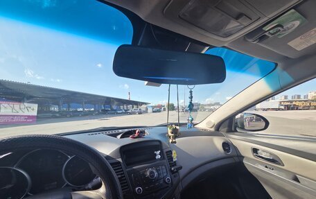 Chevrolet Cruze II, 2010 год, 440 000 рублей, 8 фотография