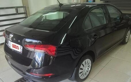 Skoda Rapid II, 2022 год, 1 730 000 рублей, 2 фотография