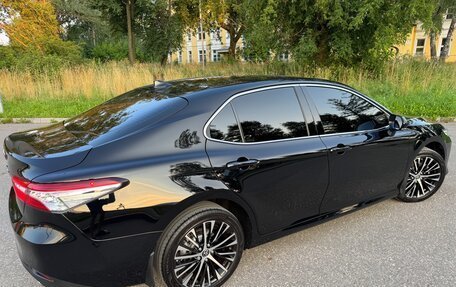 Toyota Camry, 2021 год, 4 200 000 рублей, 5 фотография