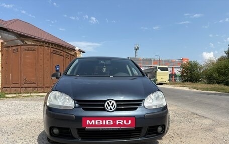 Volkswagen Golf V, 2008 год, 560 000 рублей, 2 фотография