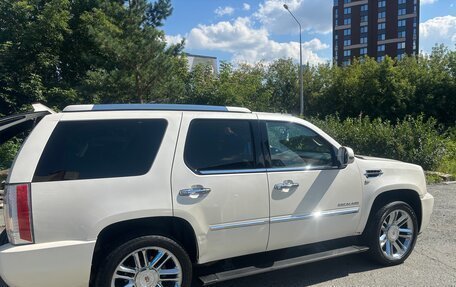 Cadillac Escalade III, 2013 год, 2 250 000 рублей, 8 фотография