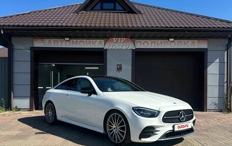 Mercedes-Benz E-Класс, 2021 год, 6 300 000 рублей, 3 фотография