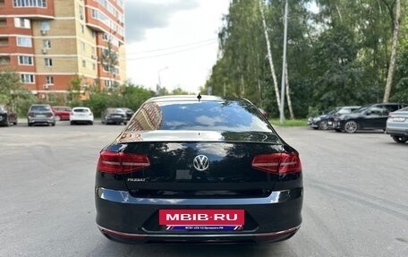 Volkswagen Passat B8 рестайлинг, 2018 год, 1 850 000 рублей, 3 фотография
