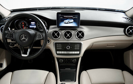 Mercedes-Benz GLA, 2018 год, 2 275 000 рублей, 12 фотография
