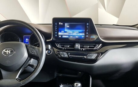 Toyota C-HR I рестайлинг, 2019 год, 2 349 000 рублей, 15 фотография