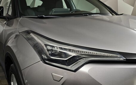 Toyota C-HR I рестайлинг, 2019 год, 2 349 000 рублей, 10 фотография