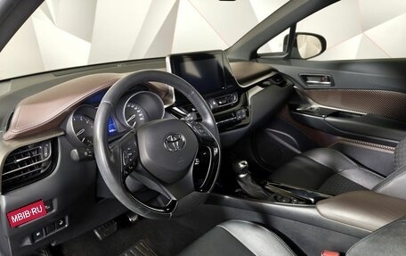 Toyota C-HR I рестайлинг, 2019 год, 2 349 000 рублей, 19 фотография