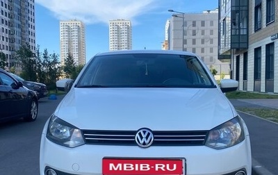 Volkswagen Polo VI (EU Market), 2013 год, 800 000 рублей, 1 фотография
