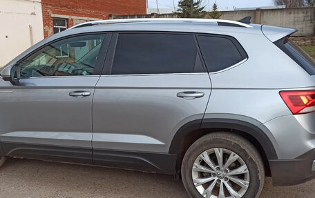 Volkswagen Taos, 2021 год, 2 400 000 рублей, 3 фотография