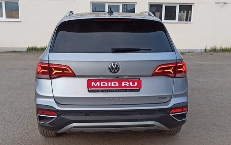 Volkswagen Taos, 2021 год, 2 400 000 рублей, 4 фотография