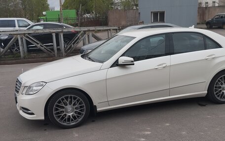 Mercedes-Benz E-Класс, 2012 год, 1 800 000 рублей, 2 фотография