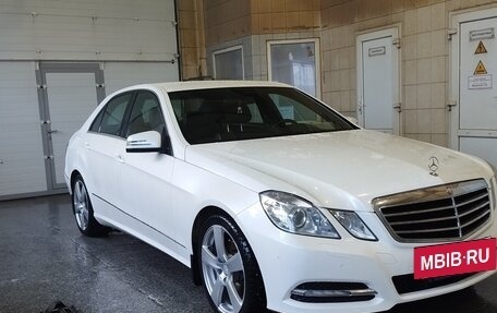 Mercedes-Benz E-Класс, 2012 год, 1 800 000 рублей, 9 фотография