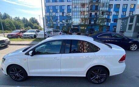 Volkswagen Polo VI (EU Market), 2013 год, 800 000 рублей, 3 фотография